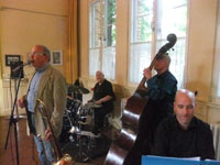 Jazz im Kulturbahnhof mit Just Friends am 13. Mai 2015 