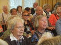 Klezmer mit Gofenberg-Chor im ausverkauften Kulturbahnhof am 20.09.2015