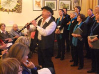 Klezmer mit Gofenberg-Chor im ausverkauften Kulturbahnhof am 20.09.2015