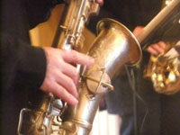 Abendliches Saxofonkonzert mit den Dsenfischern am 08. April im Brgertreff