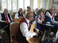 Ein frhliches Musik-Potpourri am 29.6.2016 mit dem Berliner Mundharmonika-Orchester