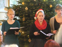 Auftritt des Hxos-Chores (Klang) und gemeinsames Singen adventlicher Lieder im Brgertreff am 07.12.2016
