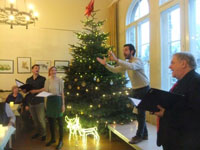 Auftritt des Hxos-Chores (Klang) und gemeinsames Singen adventlicher Lieder im Brgertreff am 07.12.2016