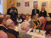 Auftritt des Hxos-Chores (Klang) und gemeinsames Singen adventlicher Lieder im Brgertreff am 07.12.2016