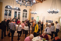 Vernissage der Malerin Yvonne Steinert, Elisabeth Arend singt, Klaus Schfer am Klavier.