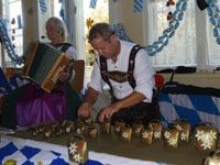 Oktoberfest im Brgertreffpunkt mit Jodel-Moni und Lffel-Felix (10.10.2018)