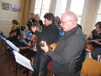 Ukulelen im Bahnhof  mit den `The Gentle Ukes´ am 15. März 2017