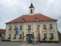 Tagesausflug in die Uckermark am 24. Mai 2017 - am Rathaus in Angermünde