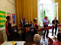 Mächtig , mitreißend und etwas schräg - das Bläserensemble Mukarabu im Kulturbahnhof (28.06.2017)