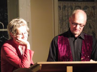 Literarisch-satirische Weihnachtsrevue mit Elisabeth Arend und Klaus Schäfer