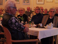 Es war einmal... Märchenerzählerin Astrid Heiland-Vondruska am 20. Dezember im Kulturbahnhof