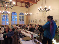 Es war einmal... Märchenerzählerin Astrid Heiland-Vondruska am 20. Dezember im Kulturbahnhof