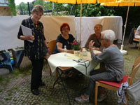 vorsichtige Wiedereröffnung  - freudige Begegnungen