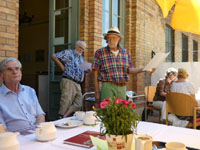 vorsichtige Wiedereröffnung  - freudige Begegnungen